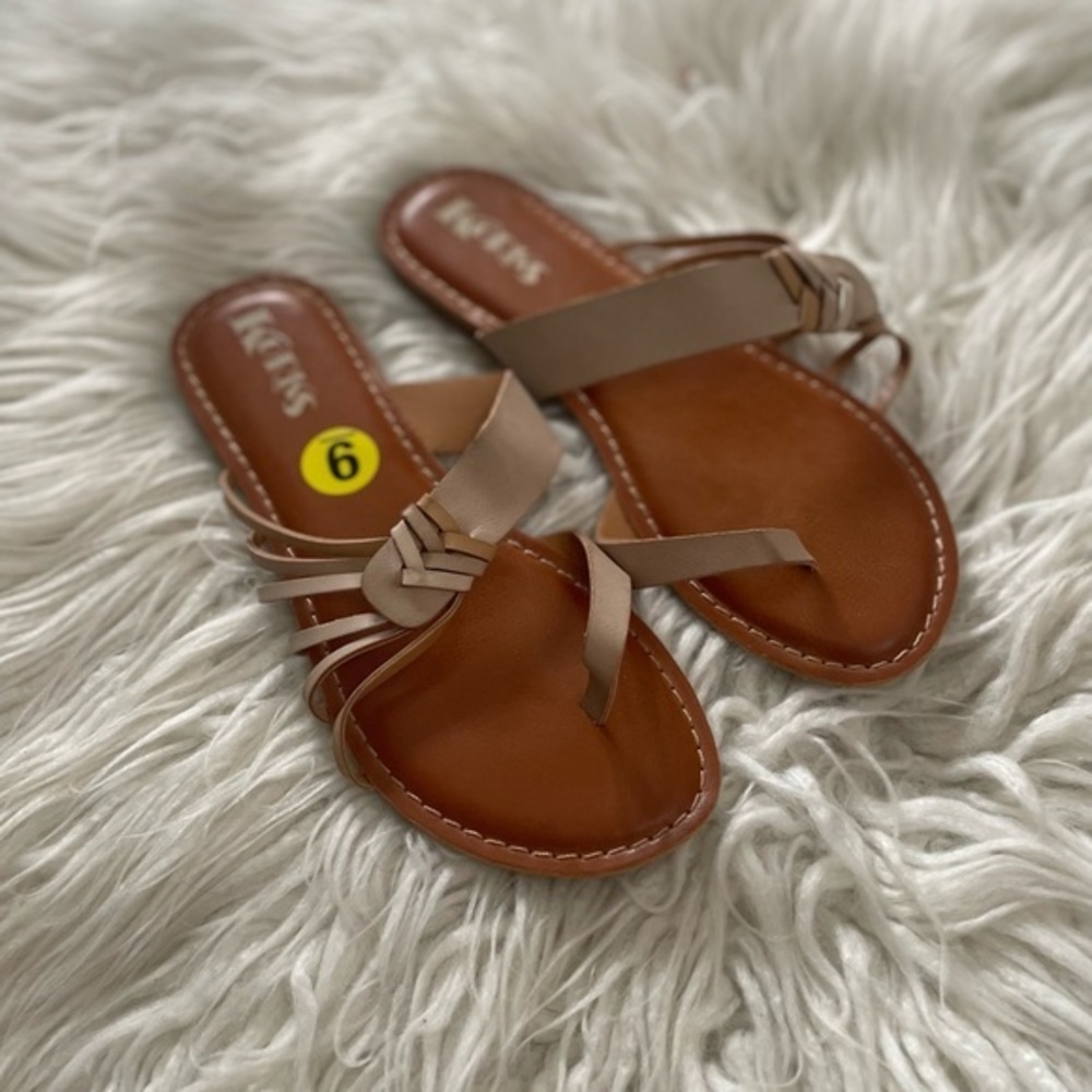 KORKS by Kork-Ease Khell faux leather sandals ladies 9 NWOB‎